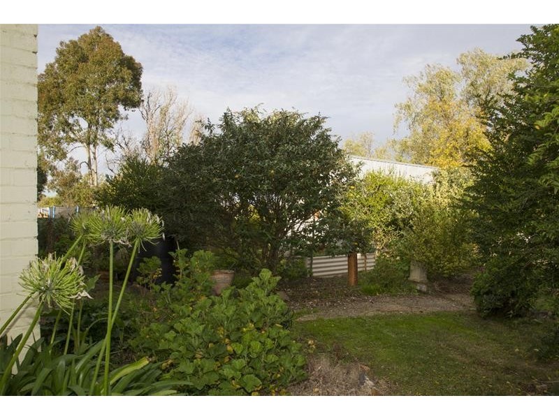 34 Benbow Street, Ararat VIC 3377