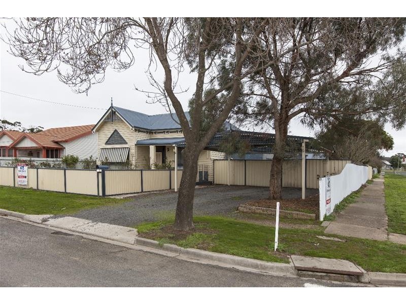 17 Viewpoint Street, Ararat VIC 3377