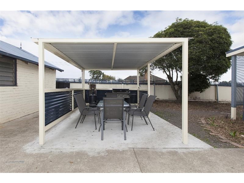 17 Viewpoint Street, Ararat VIC 3377