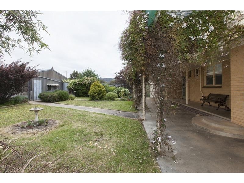 75 Banfield Street, Ararat VIC 3377