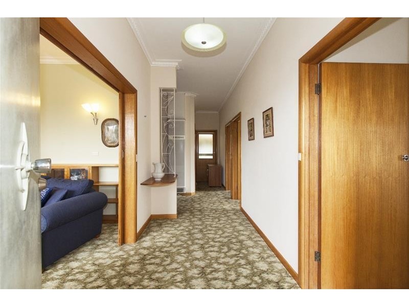 75 Banfield Street, Ararat VIC 3377