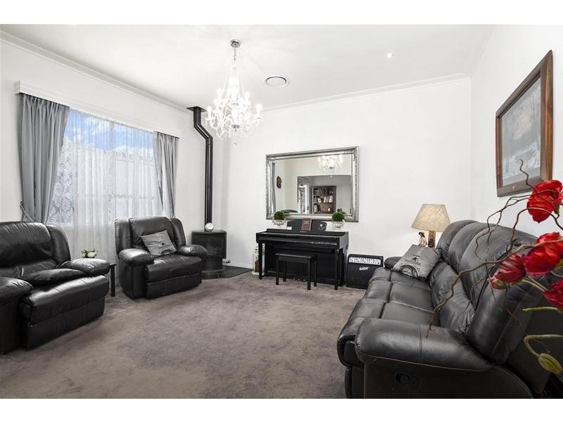 11 Moonlight Street, Stawell VIC 3380