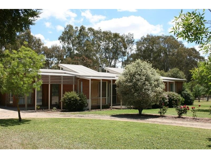 24 Packard Drive, Ararat VIC 3377