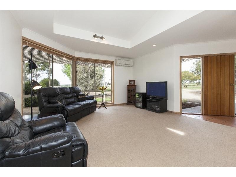 24 Packard Drive, Ararat VIC 3377