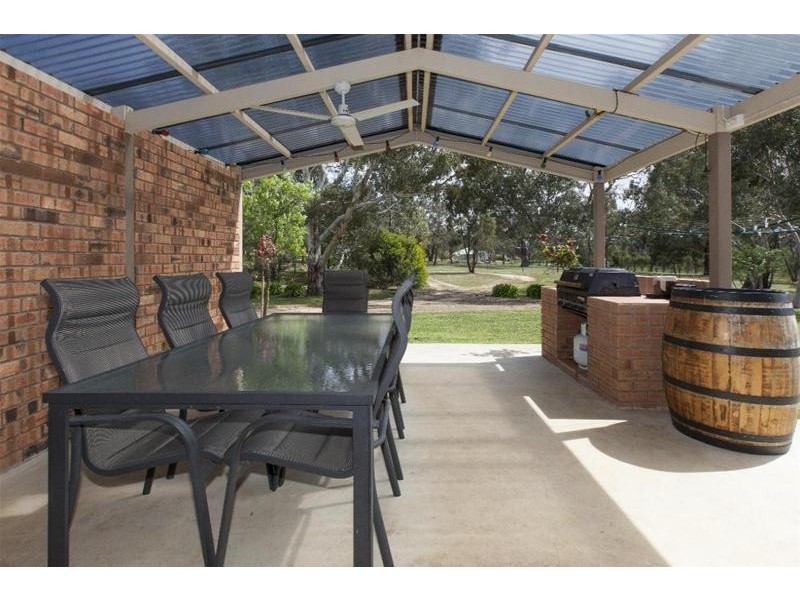 24 Packard Drive, Ararat VIC 3377