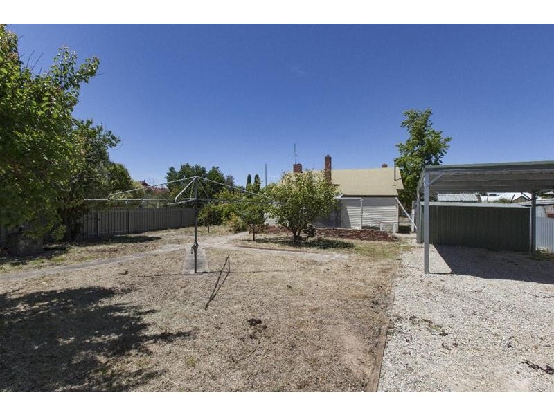 35 Benbow Street, Ararat VIC 3377