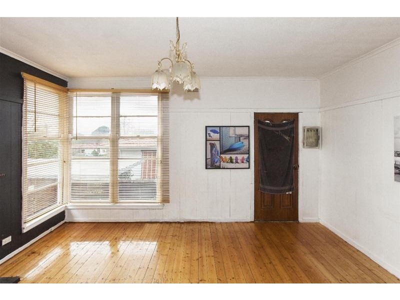 16 Montgomery Street, Ararat VIC 3377