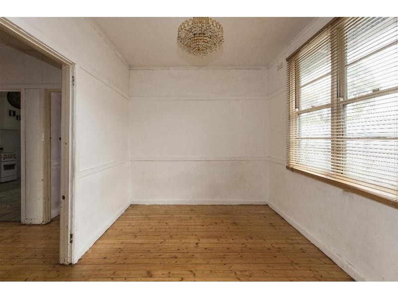 16 Montgomery Street, Ararat VIC 3377