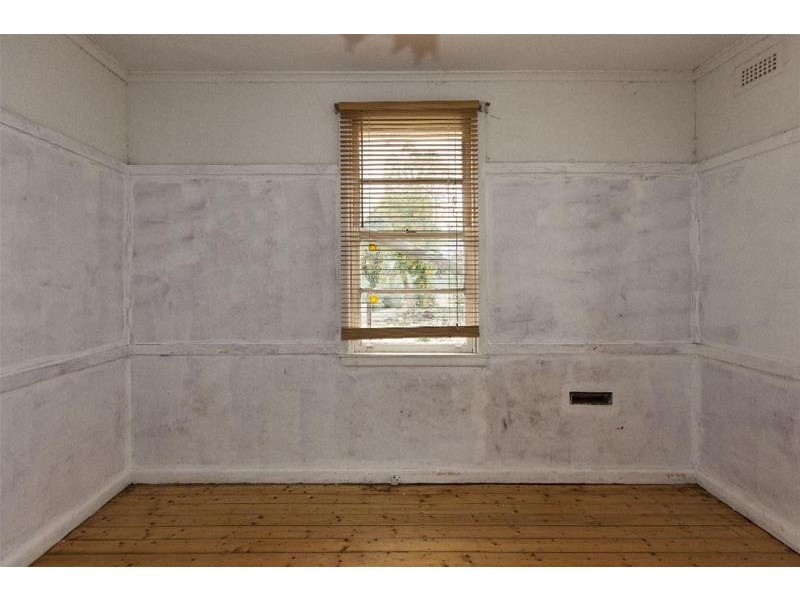 16 Montgomery Street, Ararat VIC 3377