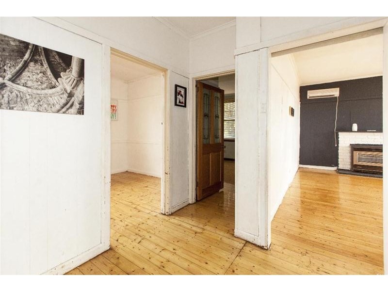 16 Montgomery Street, Ararat VIC 3377