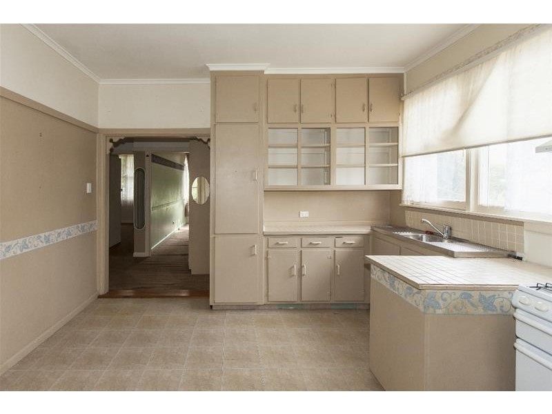 24 MONTGOMERY Street, Ararat VIC 3377