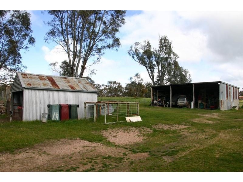 628 PENTLANDS CREEK Road, Rhymney VIC 3377