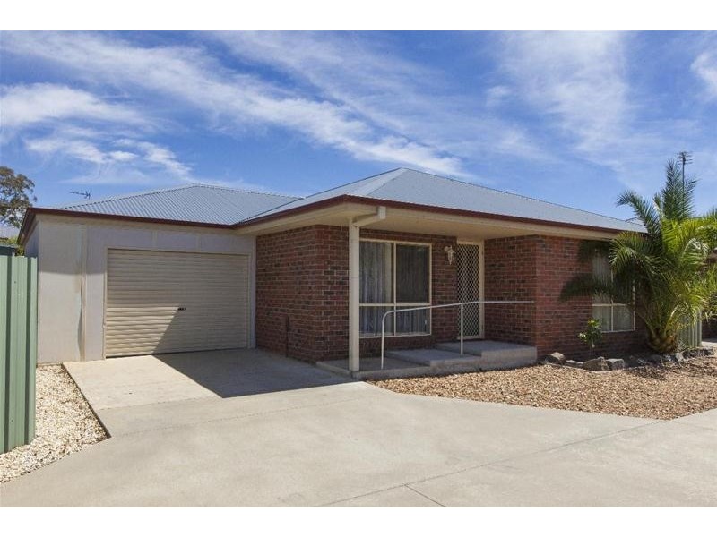 2/5 BEVERIDGE Street, Ararat VIC 3377