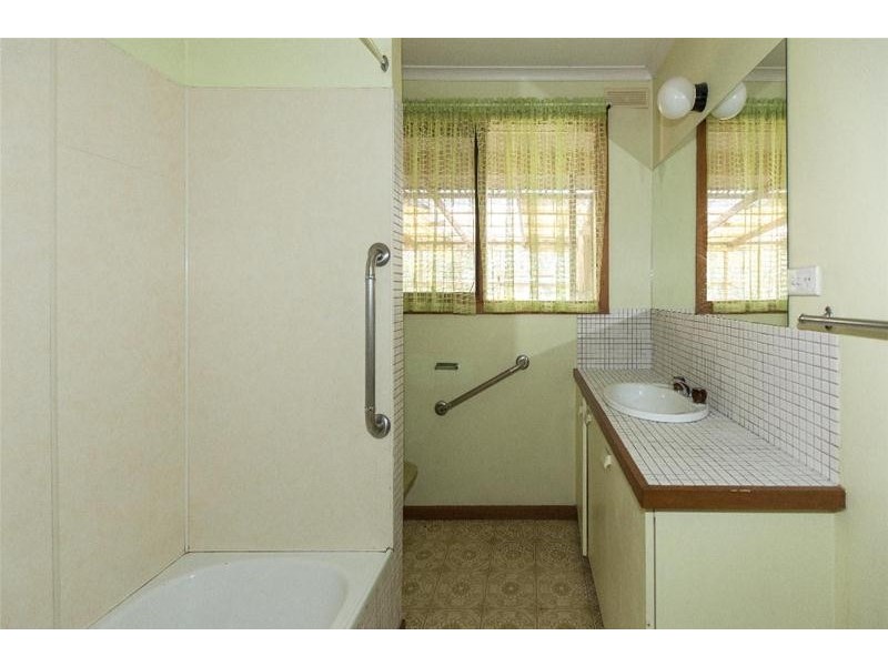 73 Elizabeth Street, Ararat VIC 3377