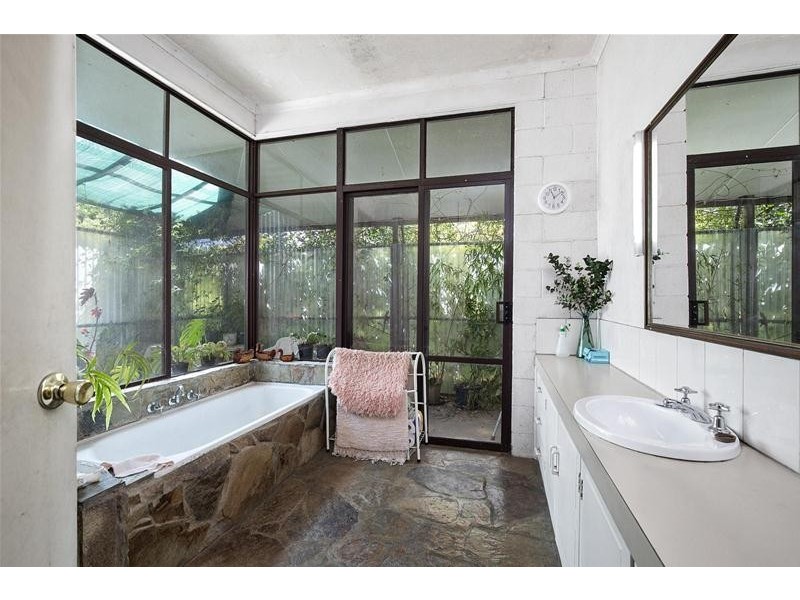 180 Spring Creek Road, Nowhere Creek VIC 3469