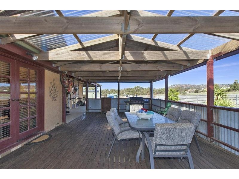 18 Burke Road, Ararat VIC 3377