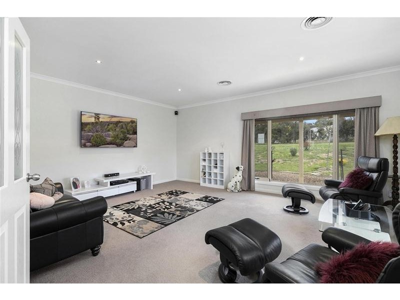 86 Picnic Road, Ararat VIC 3377