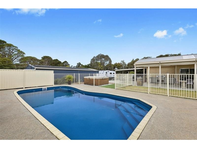 86 Picnic Road, Ararat VIC 3377