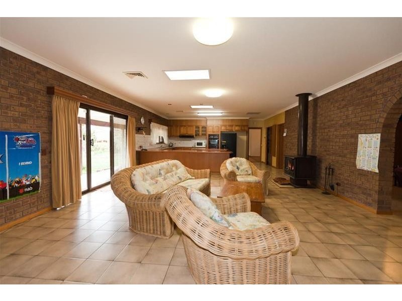 13 GOLFLINKS Road, Ararat VIC 3377