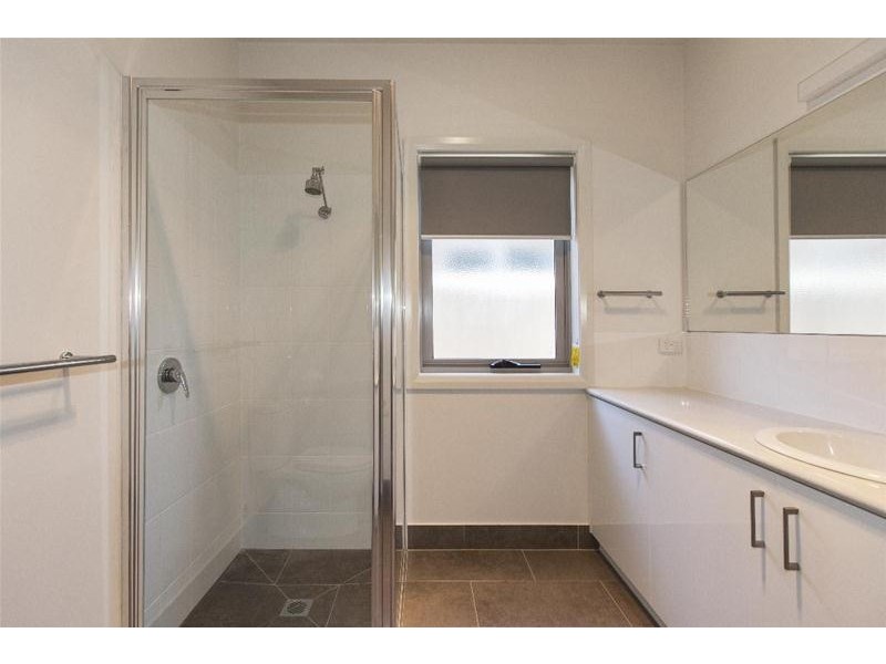 2/12 RUNDELL  Street, Ararat VIC 3377