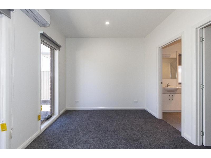 2/12 RUNDELL  Street, Ararat VIC 3377