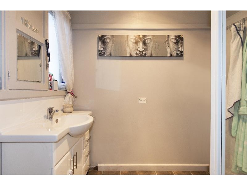 6 Churchill Avenue, Ararat VIC 3377