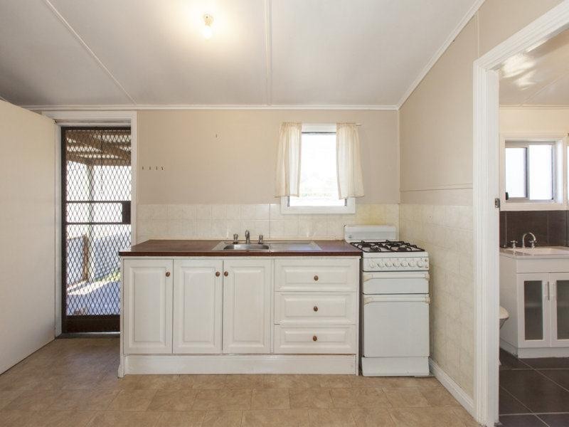 42 MCLELLAN Street, Ararat VIC 3377