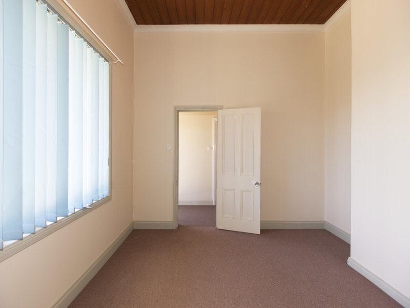 42 MCLELLAN Street, Ararat VIC 3377