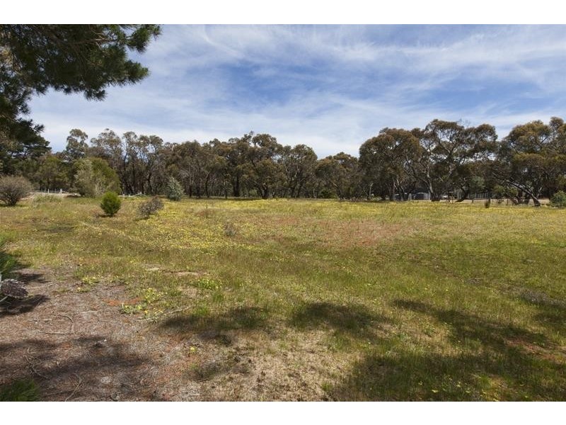 71 Picnic Road, Ararat VIC 3377