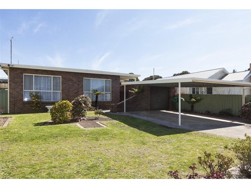 20 Queen Street South, Ararat VIC 3377