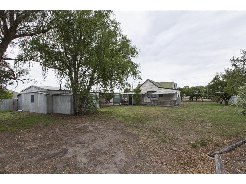 10 SMITH Street, Ararat VIC 3377