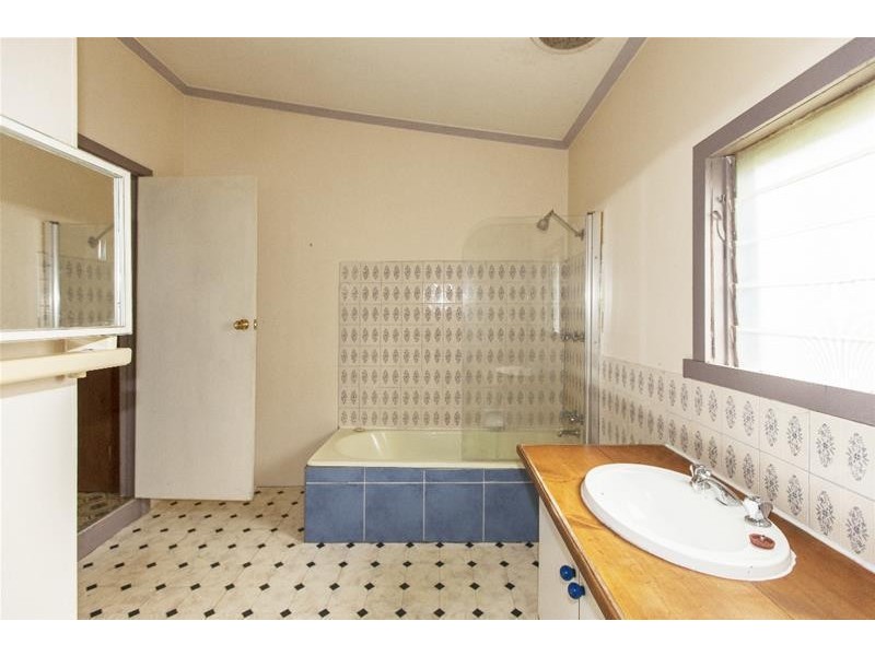 10 SMITH Street, Ararat VIC 3377