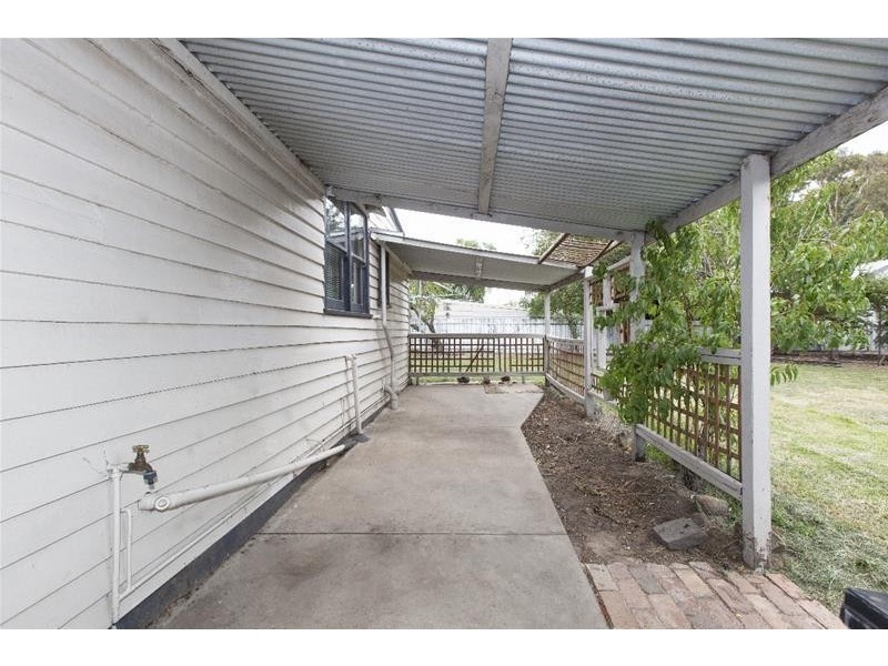 10 SMITH Street, Ararat VIC 3377