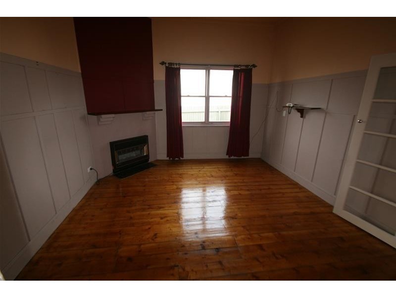 33 MAUDE Street, Ararat VIC 3377