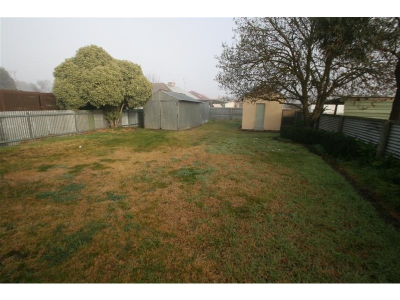 33 MAUDE Street, Ararat VIC 3377