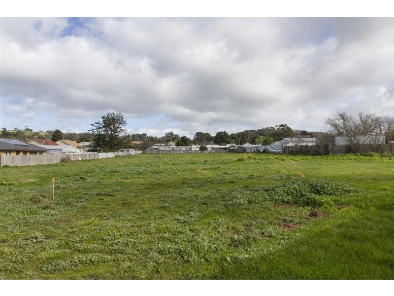 6 Port Fairy Road, Ararat VIC 3377