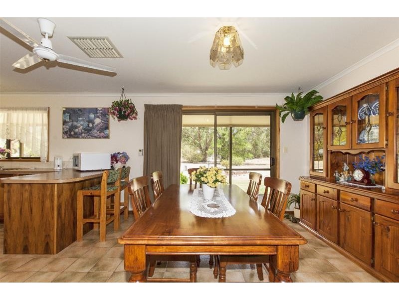 18 Waterhole Road, Pomonal VIC 3381