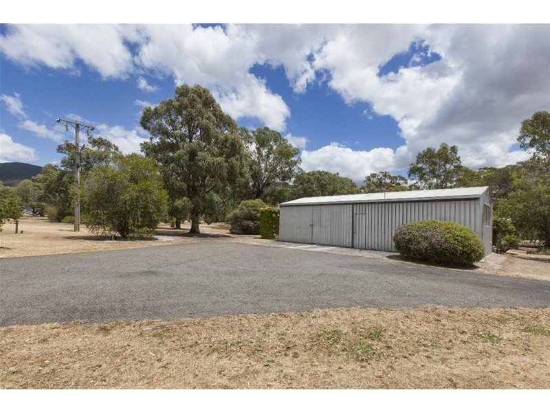 18 Waterhole Road, Pomonal VIC 3381