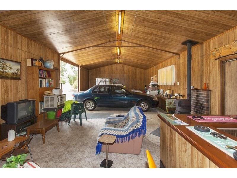 18 Waterhole Road, Pomonal VIC 3381