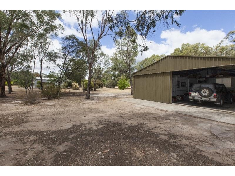 18 Waterhole Road, Pomonal VIC 3381