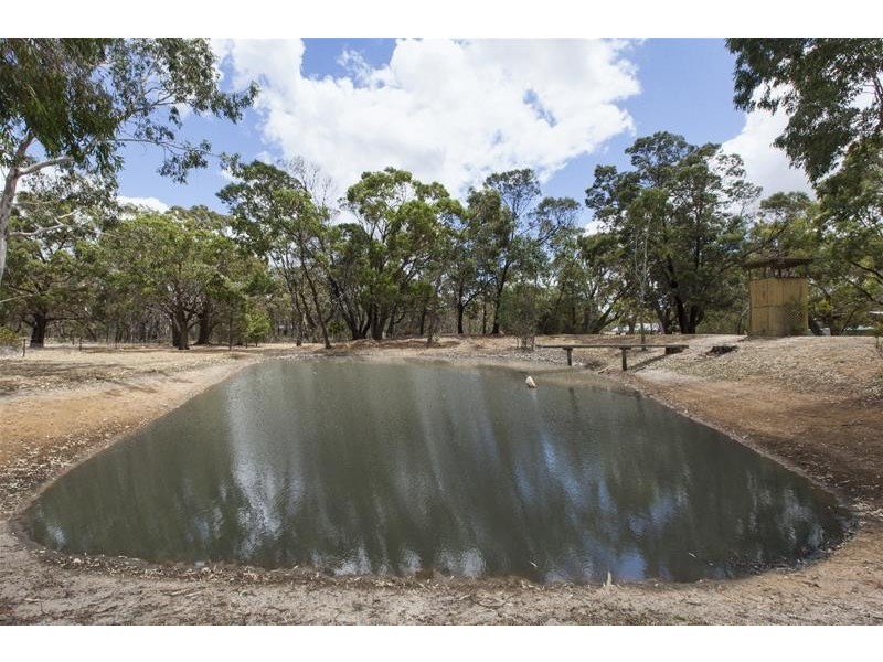 18 Waterhole Road, Pomonal VIC 3381