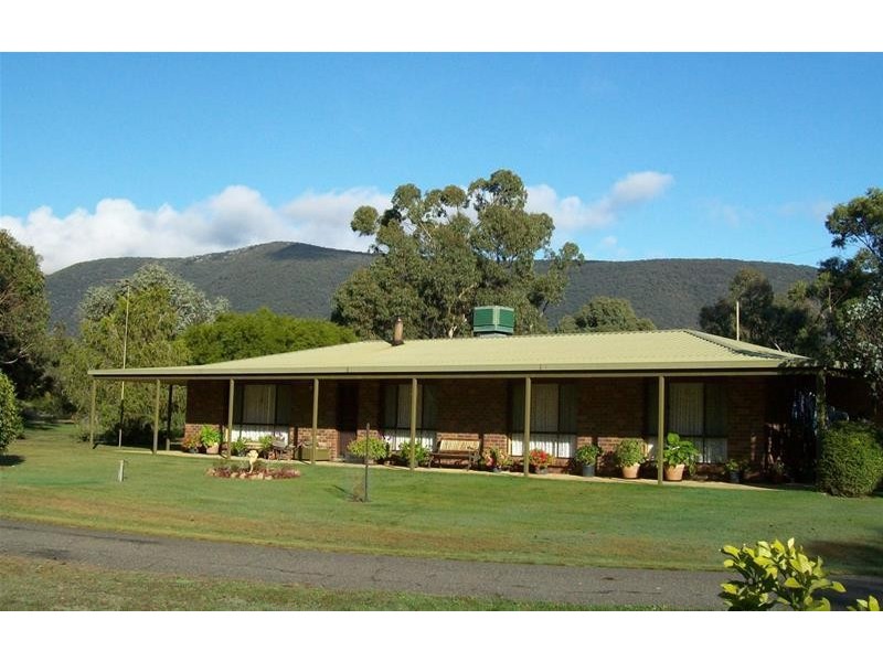 18 Waterhole Road, Pomonal VIC 3381