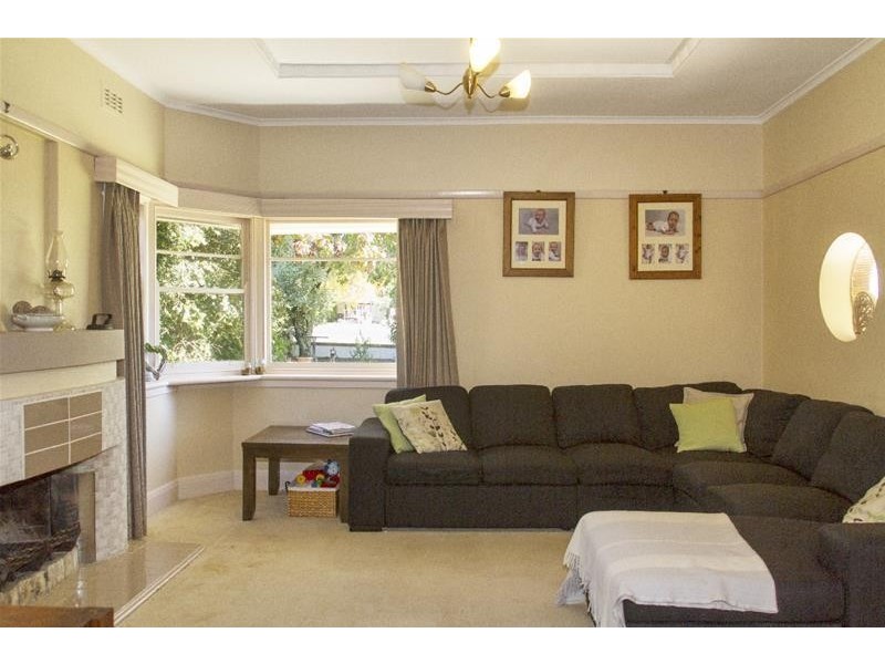 8 Vincent Street, Ararat VIC 3377