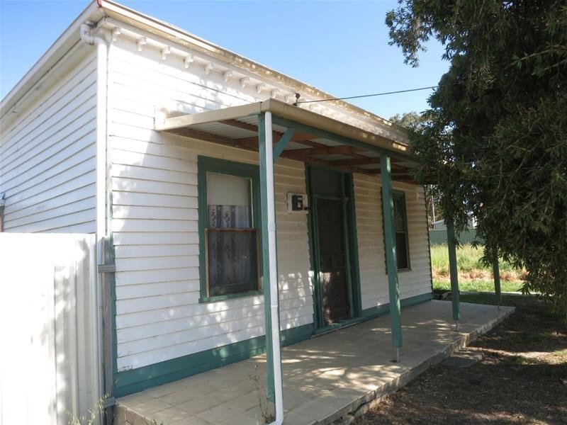 6 CAMPBELL Street, Ararat VIC 3377