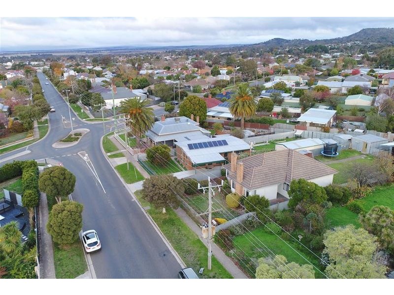 43 Banfield Street, Ararat VIC 3377