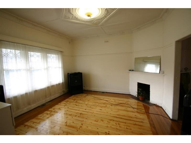 9 LAMBERT Street, Ararat VIC 3377