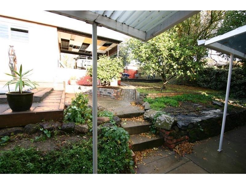 9 LAMBERT Street, Ararat VIC 3377