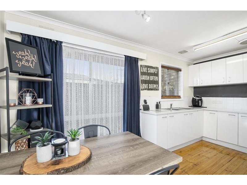 15 Best Street, Ararat VIC 3377