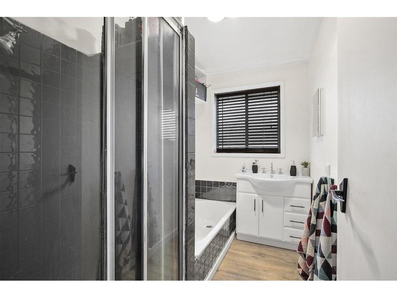 15 Best Street, Ararat VIC 3377