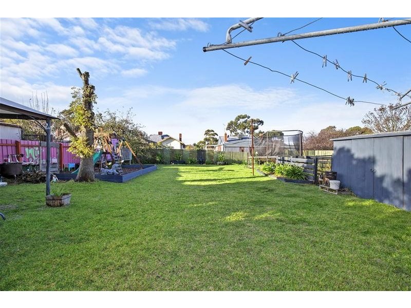 15 Best Street, Ararat VIC 3377